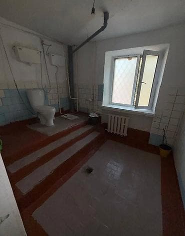 Кыймылсыз мүлк: 1 бөлмө, 18 м², 5-мкр Жатакана, 2 кабат, Эски ремонт — 9