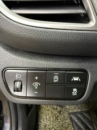 шипованная резина б у: Kia Seltos: 2019 г., 1.6 л, Дизель, Кроссовер — 9