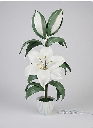 Настольная лампа в виде белой лилии - Декоративный светильник-цветок