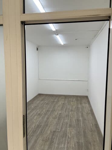 оборудование для парикмахер: Сдаю Кабинет в салоне, 12 м², Для бровиста, Для визажиста, Для лешмейкера — 5