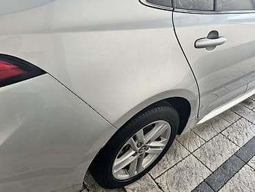 coroll: Toyota Corolla: 2020 г., 1.8 л, Вариатор, Гибрид, Седан — 4