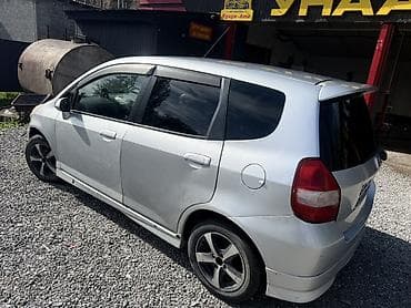 транс: Honda Fit: 2002 г., 1.3 л, Автомат, Бензин, Хэтчбэк — 3