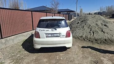 бак бенза: Toyota Ist: 2002 г., Автомат, Бензин, Хэтчбэк — 4