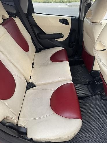 Продажа авто: Honda Fit: 2008 г., 1.5 л, Автомат, Бензин, Хэтчбэк — 5