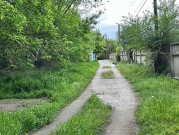 дома контейнеры: Продается участок с строением и въездной дорогой. Основные — 1