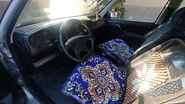 Volkswagen Vento: 1992 г., 1.6 л, Механика, Бензин, Седан — 2