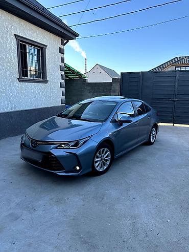 Унаа сатуу: Toyota Corolla: 2021 г., 1.8 л, Автомат, Гибрид, Седан — 2