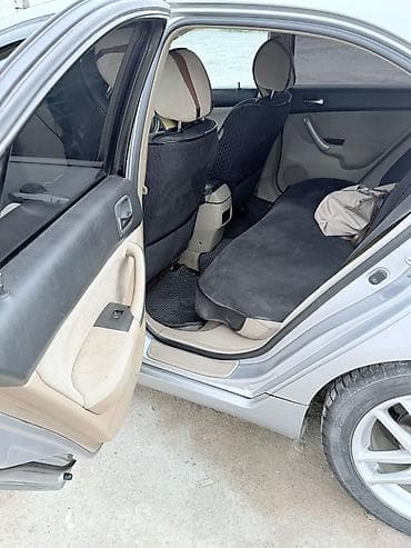 теска: Honda Accord: 2003 г., 2.4 л, Автомат, Бензин, Седан — 4