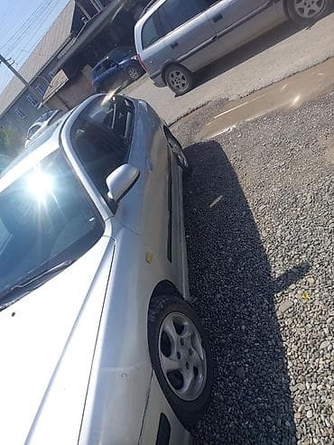 Hyundai Accent: 2002 г., Автомат, Седан — 4
