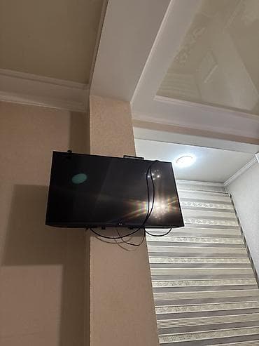 Телевизор LG с настенным креплением - Диагональ: около 40–43" - Тип