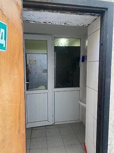 kırgızistan kiralık ev: Сдаю времянку( 1 комната) в центре города - Темирова 43 район Вефа — 2