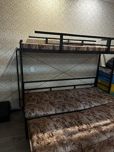 Продается связи с переездом Металлическая двухъярусная кровать - lalafo.kg да Продается связи с переездом Металлическая двухъярусная кровать -