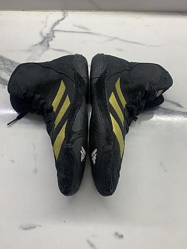 Мужская обувь: Борцовки Adidas Adizero черные с золотыми полосами. - Высокий силуэт — 9