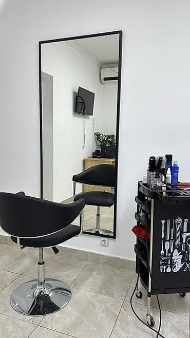 Сдаю кресло в салоне vela beauty Цена 12.000с Удобный вход с улицы