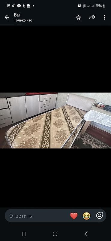 мебель спальня: Комоды подходят для хранения одежды, белья и других вещей. Кровать — 2
