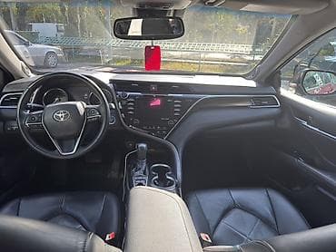 Продажа авто: Toyota Camry: 2018 г., 2.5 л, Вариатор, Гибрид, Седан — 9