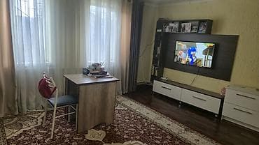 Үйлөр: 🏡 Продается 3-комн. дом в р/н Аламединского рынка! 📍 Район — 3
