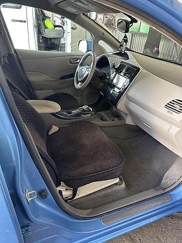 ниссан leaf: Nissan Leaf: 2011 г., 1 л, Типтроник, Электромобиль, Хэтчбэк — 7