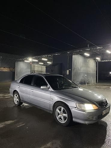 Honda Accord: 2001 г., 2 л, Механика, Бензин, Седан
