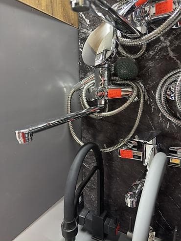 Смеситель для ванны и душа, Ручной душ, Установка: Наружный монтаж, Материал: Латунь, Функции: Без функций