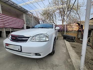 Chevrolet Lacetti: 2010 г., 1.4 л, Седан