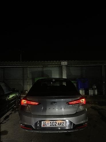 devo matiz: Hyundai Elantra: 2018 г., 2 л, Бензин, Седан — 4