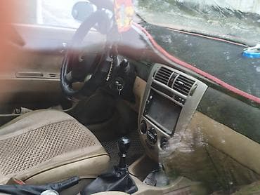 Chevrolet Lacetti: 2004 г., 1.5 л, Механика, Бензин, Седан — 4