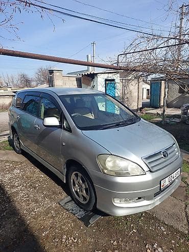 машина истана: Toyota Ipsum: 2003 г., 2.4 л, Автомат, Бензин, Минивэн — 3