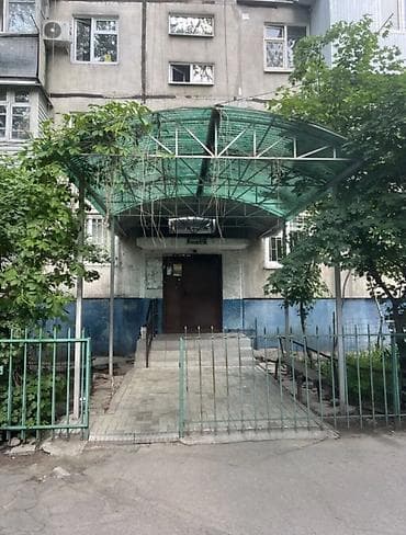 южный микрорайон: 2 комнаты, 44 м², 4 мкр 104 серия, 3 этаж, Евроремонт — 10