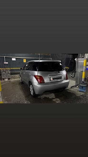 Toyota Ist: 2003 г., 1.3 л, Автомат, Хетчбек — 2