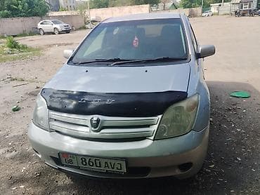 platz vitz: Toyota Ist: 2004 г., 1.3 л, Автомат, Бензин, Хэтчбэк — 2