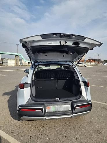 Транспорт: BYD Yuan Up: 2025 г., Электромобиль, Кроссовер — 6