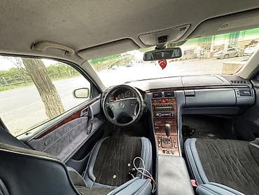 кузов москвич 412: Mercedes-Benz E-Class: 2000 г., 3.2 л, Автомат, Бензин, Седан — 3