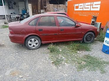 Унаа сатуу: Opel Vectra: 2003 г., 1.6 л, Кол менен иштөөчү, Бензин, Седан — 2