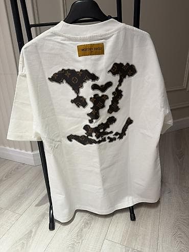 luis vitton: Мужская футболка, M, Louis Vuitton, Новый, цвет - Белый, Самовывоз, Платная доставка — 2