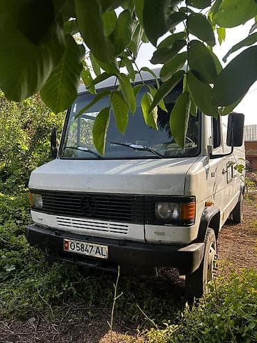 кирг шёлк: Mercedes-Benz : 1996 г., Кол менен иштөөчү — 2