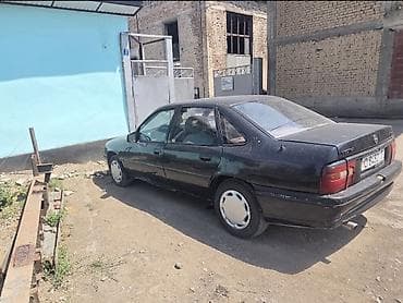 smart plus: Opel Vectra: 1993 г., 1.6 л, Механика, Бензин, Седан — 2