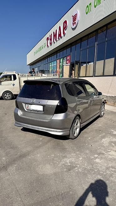 2 4 д: Honda Fit: 2003 г., 1.5 л, Вариатор, Бензин, Хэтчбэк — 4