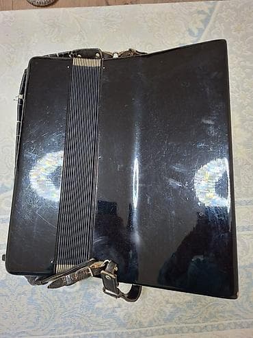 Музыкалык аспаптар: Аккордеон Weltmeister Stella, черный корпус. Характеристики: - — 4