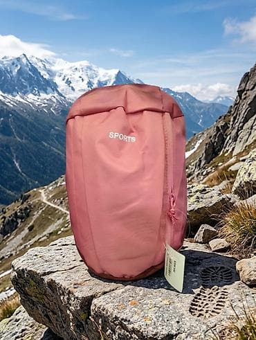 nike react: Яркий спортивный рюкзак с двумя отделениями. Основное отделение — 6