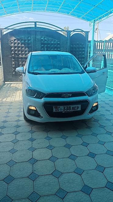 camry 2020: Chevrolet Spark: 2016 г., 1 л, Вариатор, Бензин, Хэтчбэк — 8