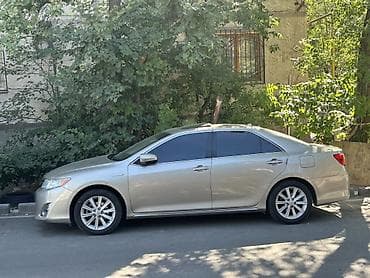 Транспорт: Toyota Camry: 2014 г., 2.5 л, Автомат, Гибрид, Седан — 3