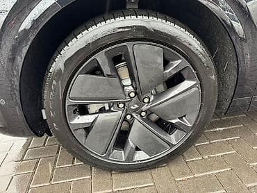 Lixiang: Lixiang L6: 2025 г., Гибрид, Кроссовер — 6