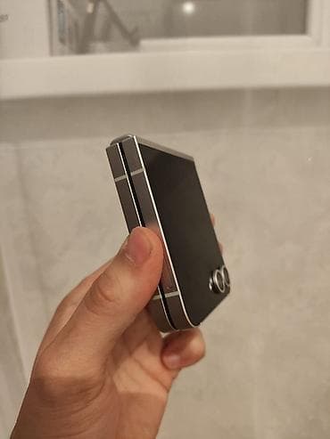 razr v3: Смартфон-раскладушка с большим внешним дисплеем Характеристики и — 5