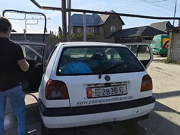 mini ev: Volkswagen Golf: 1994 г., Механика, Хэтчбэк — 5