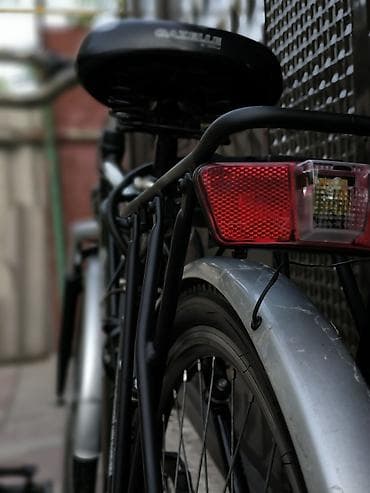 шлем котелок: Велосипед из Германии. Это модель "Prince Streetcoach" относится к — 7
