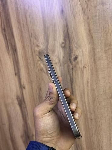 Техника и электроника: Срочно продаю IPhone 16 Pro Max, 256 ГБ в идеальном состоянии телефон — 7
