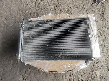 mark: Toyota Mark 2 Blit, радиатор кондиционера — 1
