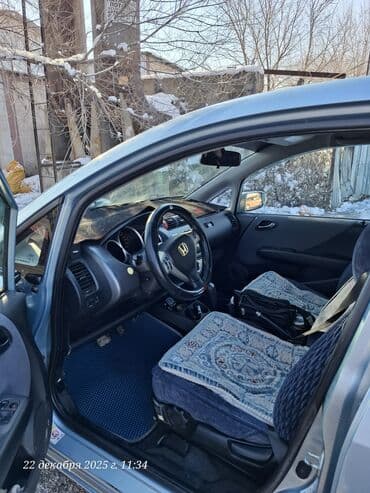 lexus alteza: Honda Jazz: 2008 г., 1.4 л, Автомат, Бензин, Хэтчбэк — 4