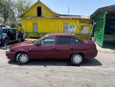 Daewoo Nexia: 2008 г., 1.5 л, Механика, Бензин, Седан